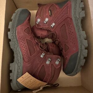 Brand New Vasque Breeze Hiking Boots!